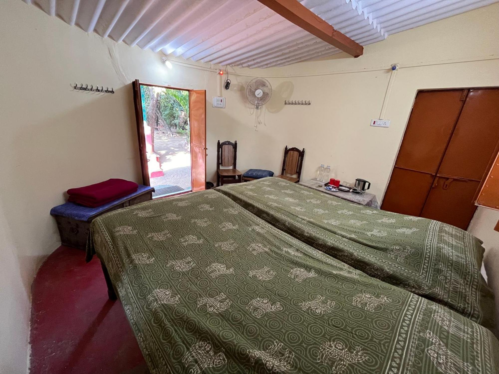 Sharad Baug Homestay Bhuj Exterior foto